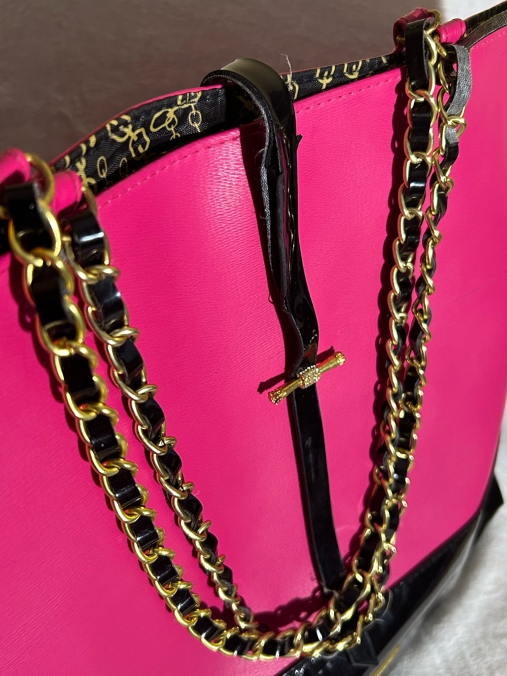 Juicy Couture Fuchsia and Black Large Tote with Gold Chain Straps - Picture 5 of 5